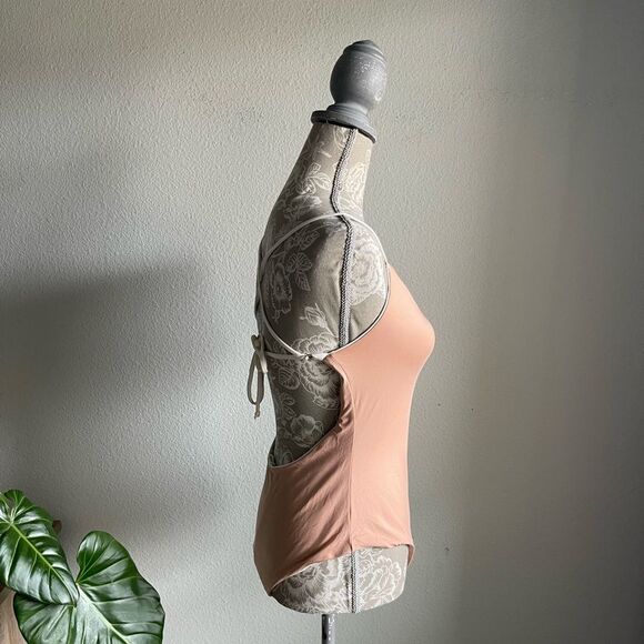 Venus Reversible Strappy Back One Piece Bathing Suit in Off White/Peach - Picture 4 of 12